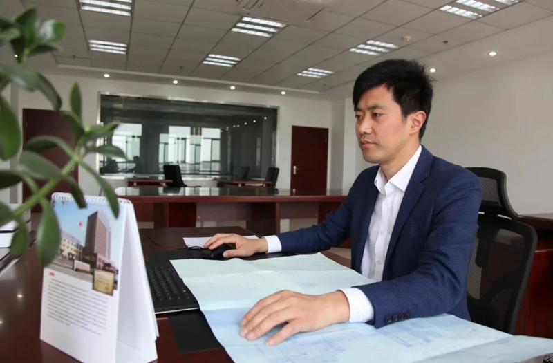 海安名匠丨江蘇鵬飛集團(tuán)股份有限公司設(shè)計中心主任，高級工程師、高級技師李曉平